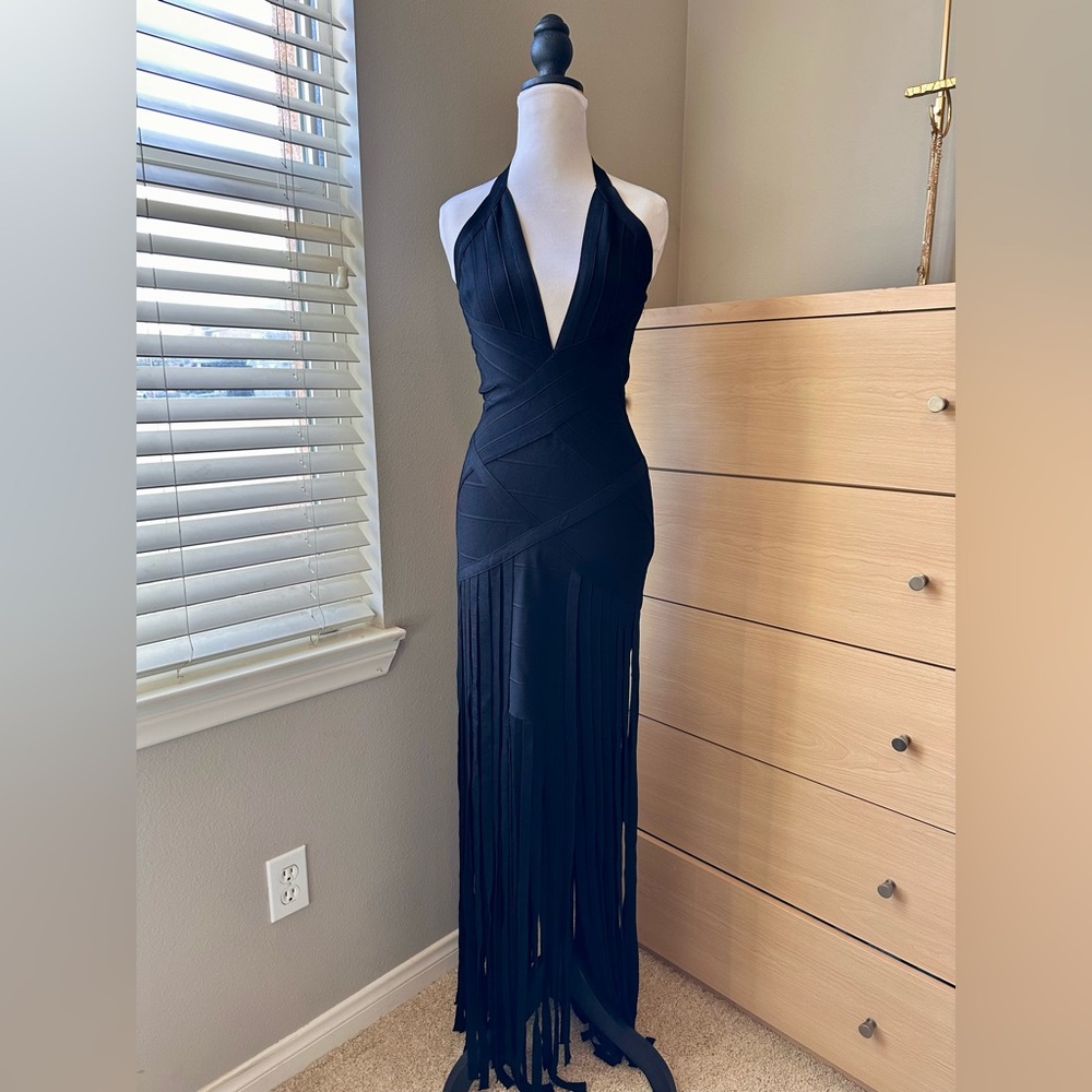 Chic Black Evening Gown